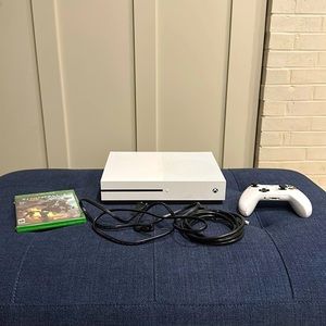 XBOX One S super bundle, excellent condition